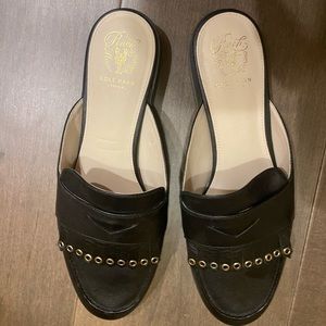 Cole Haan Ladies Black Leather Flat Shoes